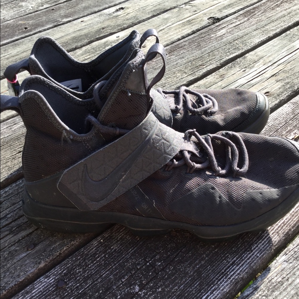 Lebron 14s blackout 3m